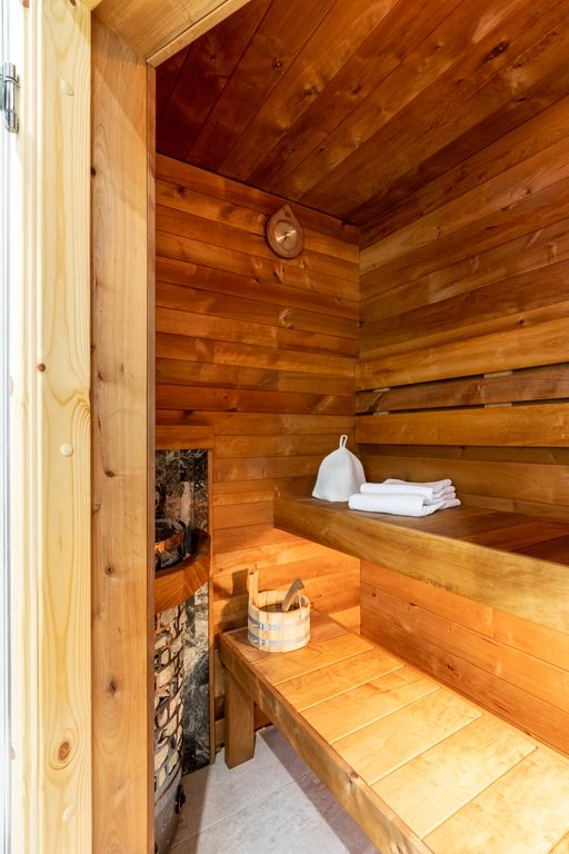 Часть дома с отдельным входом охта Adventure with sauna