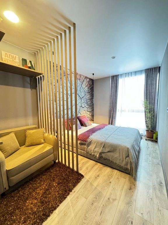 Апартамент в таунхаусе с отдельным входом охта Adventure Forest с камином