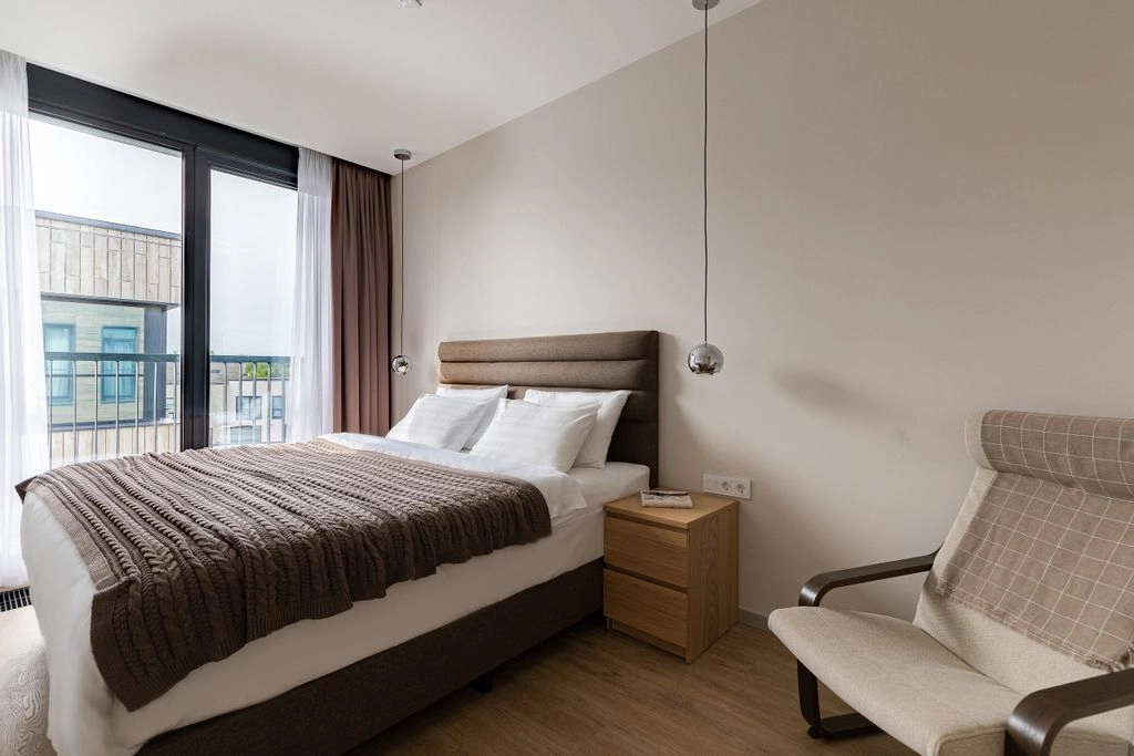 Апартамент в таунхаусе с отдельным входом Ohta Suite 23